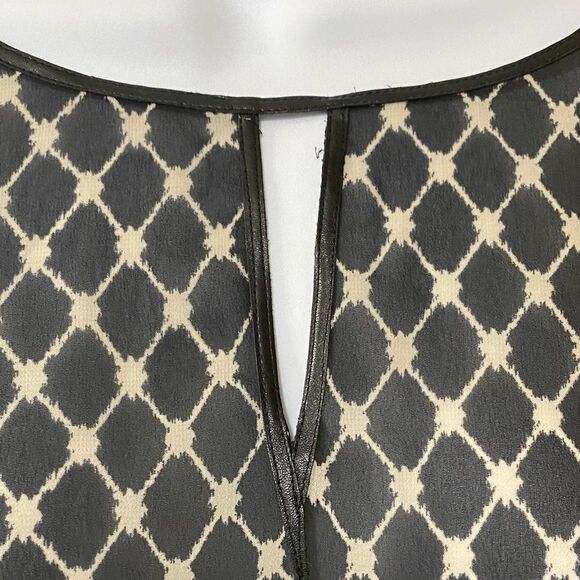 Chico’s SZ 8 Semi Sheer Black Chiffon Animal Print Blouse Open Split Back - Picture 8 of 13